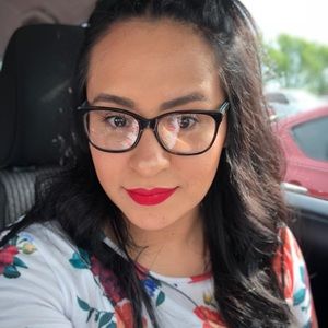 Meet your Posher, Brenda